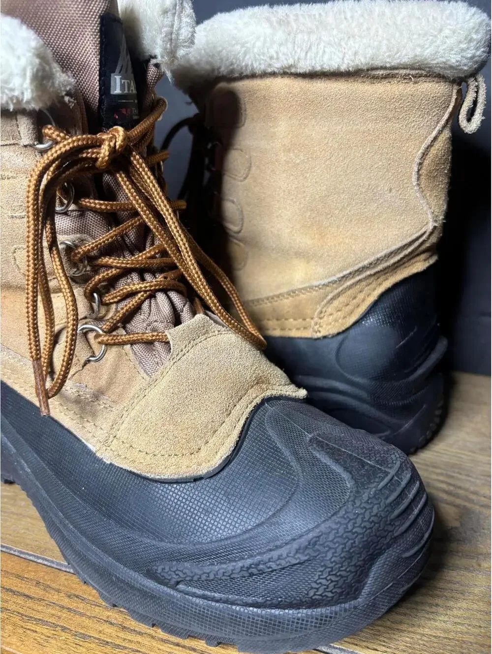 Itasca Mens Cedar Mid Waterproof Insulated Winter Boots - 10